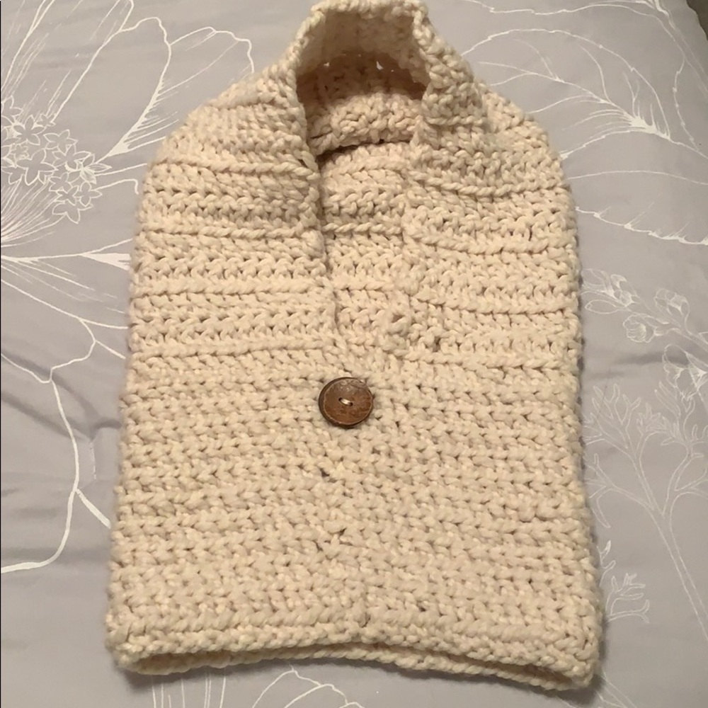 Handmade wool scarf/hat